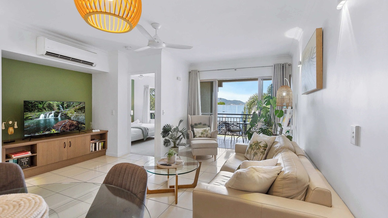 Photo of Livingroom in Westcourt