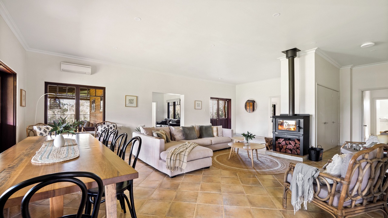 Photo of Livingroom in Yelverton
