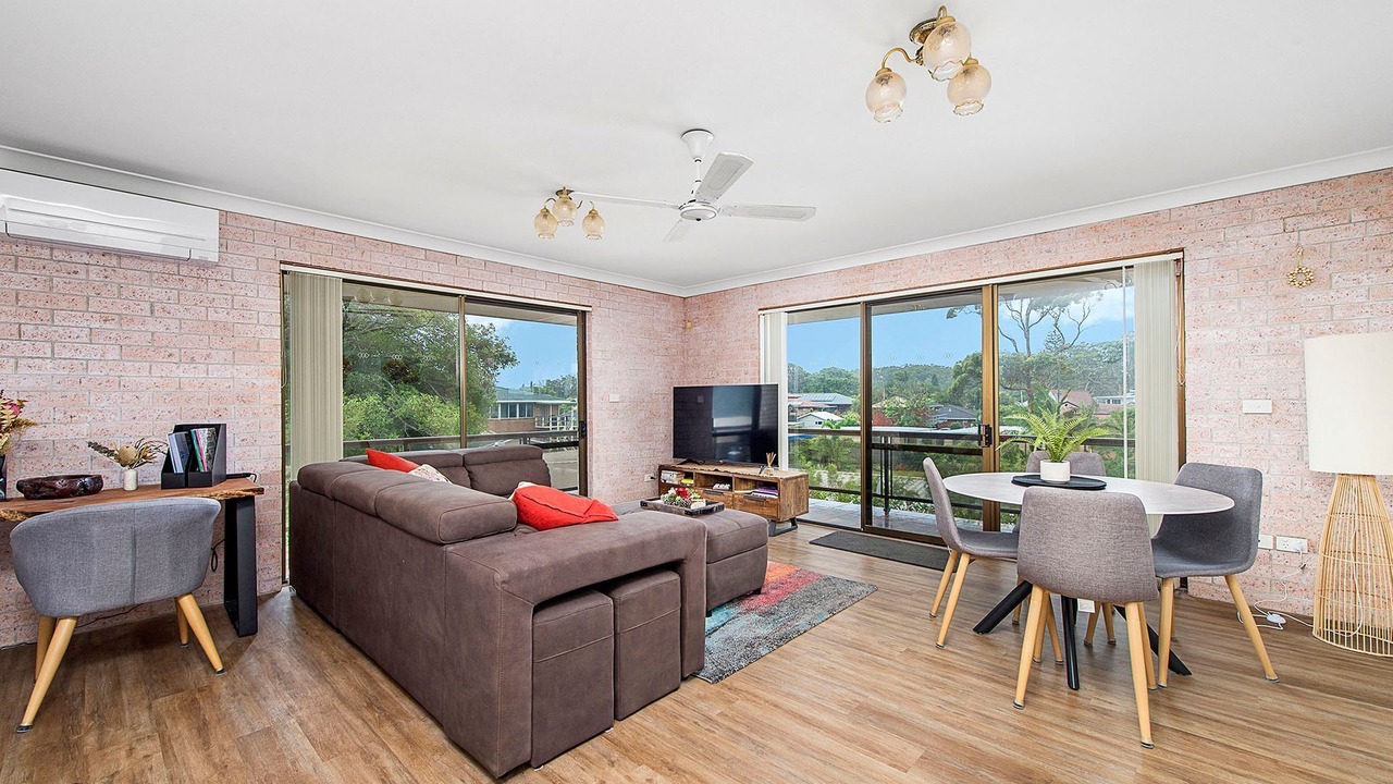 Photo of Livingroom in North Haven