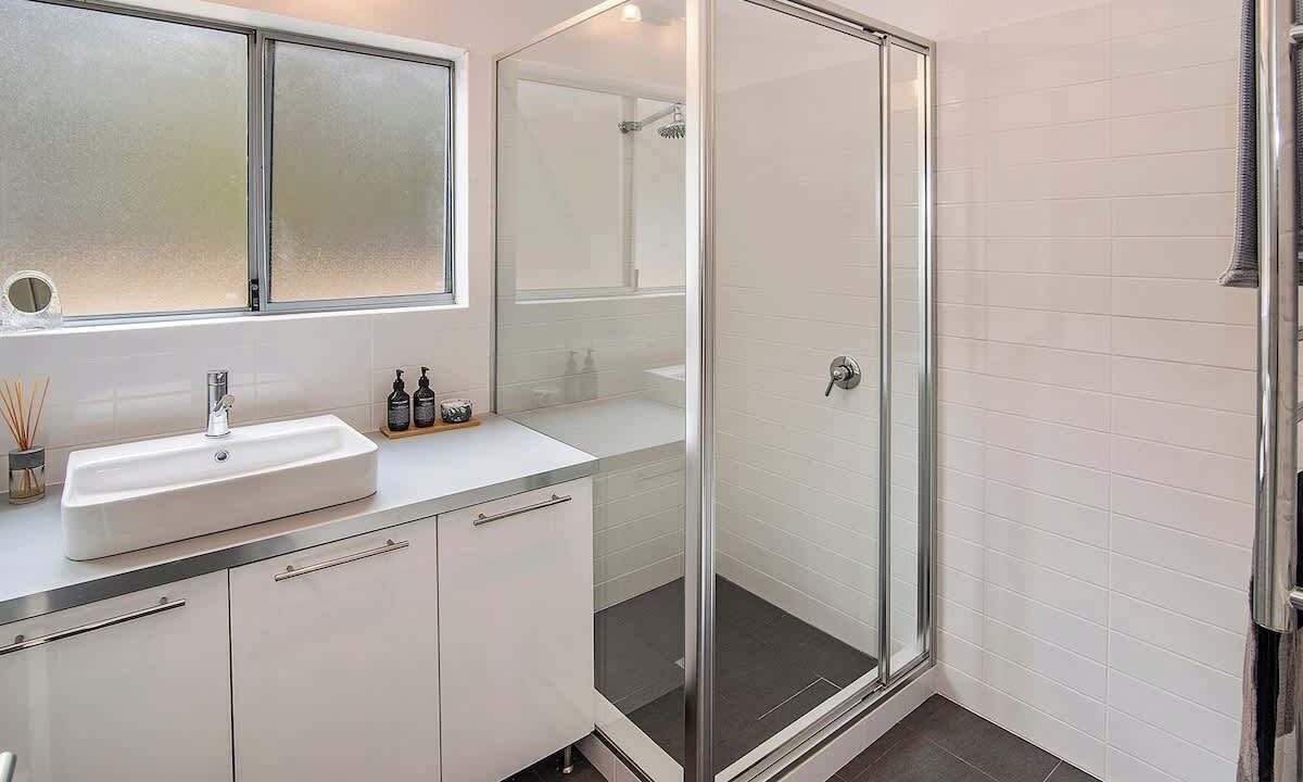 Photo of Bathroom in Rosa Glen