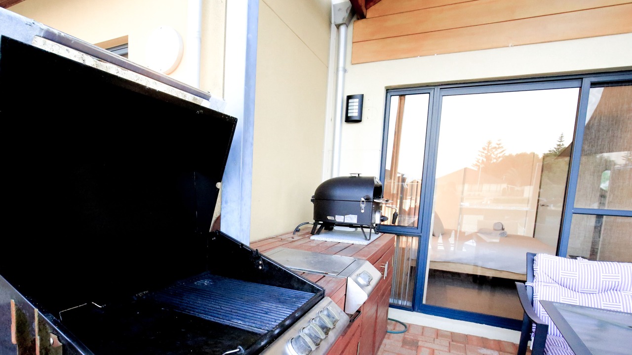 Photo of Patio Balcony in Halls Head