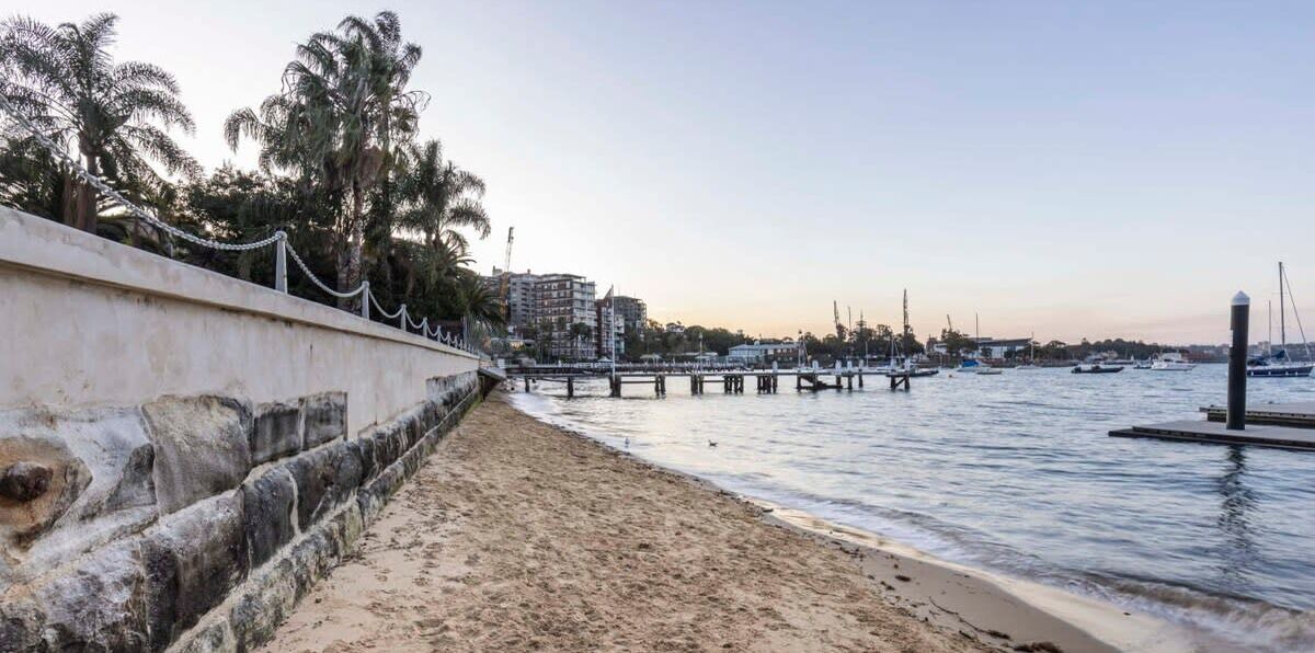 Photo of Others in Elizabeth Bay