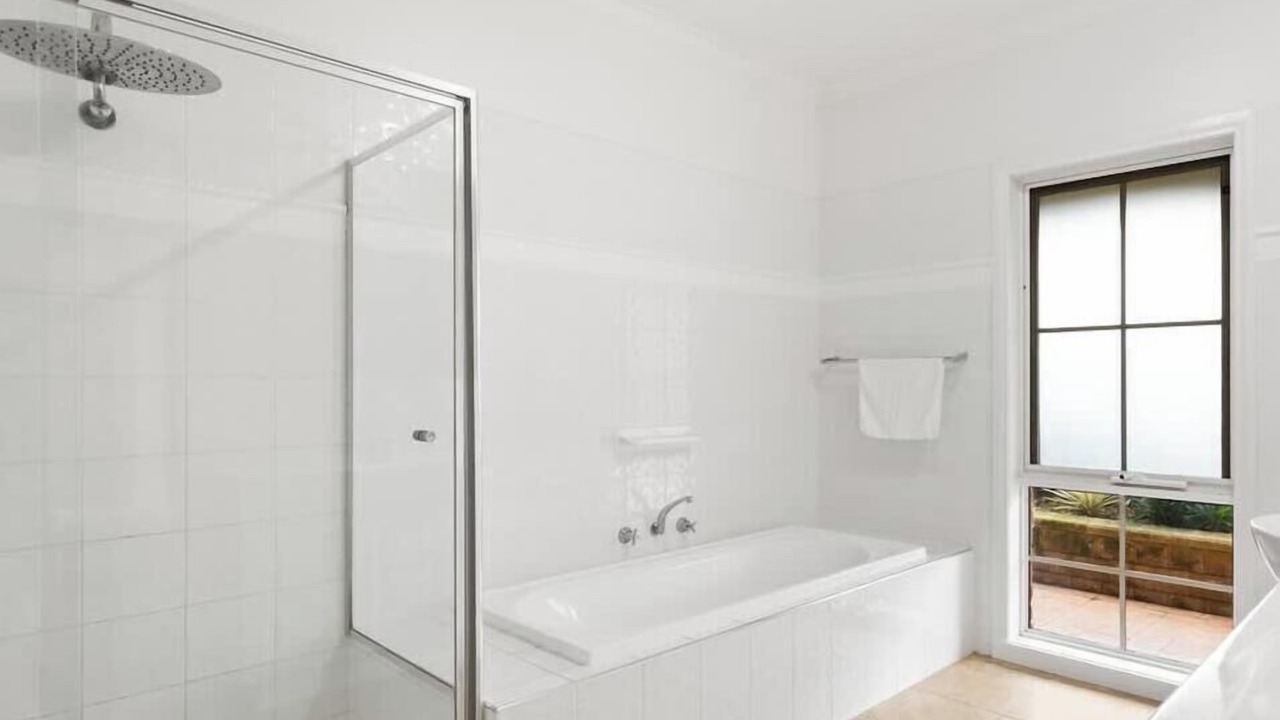 Photo of Bathroom in Ventnor