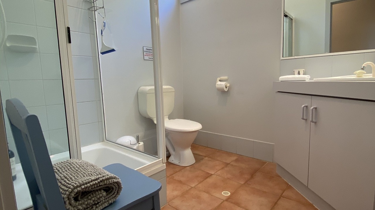 Photo of Bathroom in Siesta Park