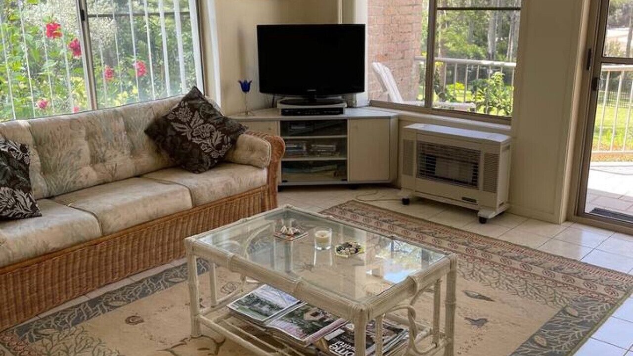 Photo of Livingroom in Denhams Beach