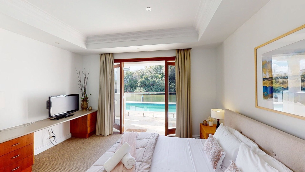 Photo of Bedroom in Broadbeach Waters