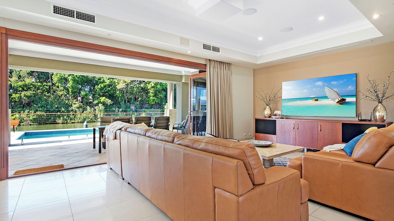 Photo of Livingroom in Broadbeach Waters