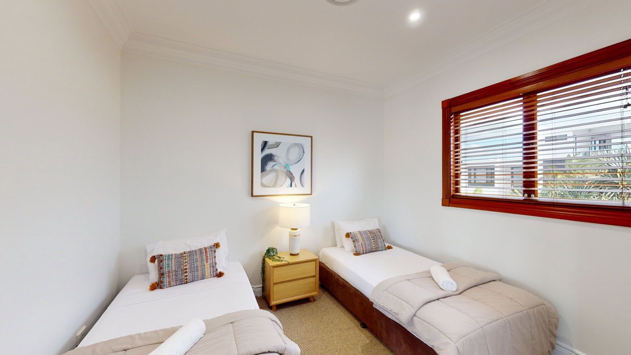 Photo of Bedroom in Broadbeach Waters