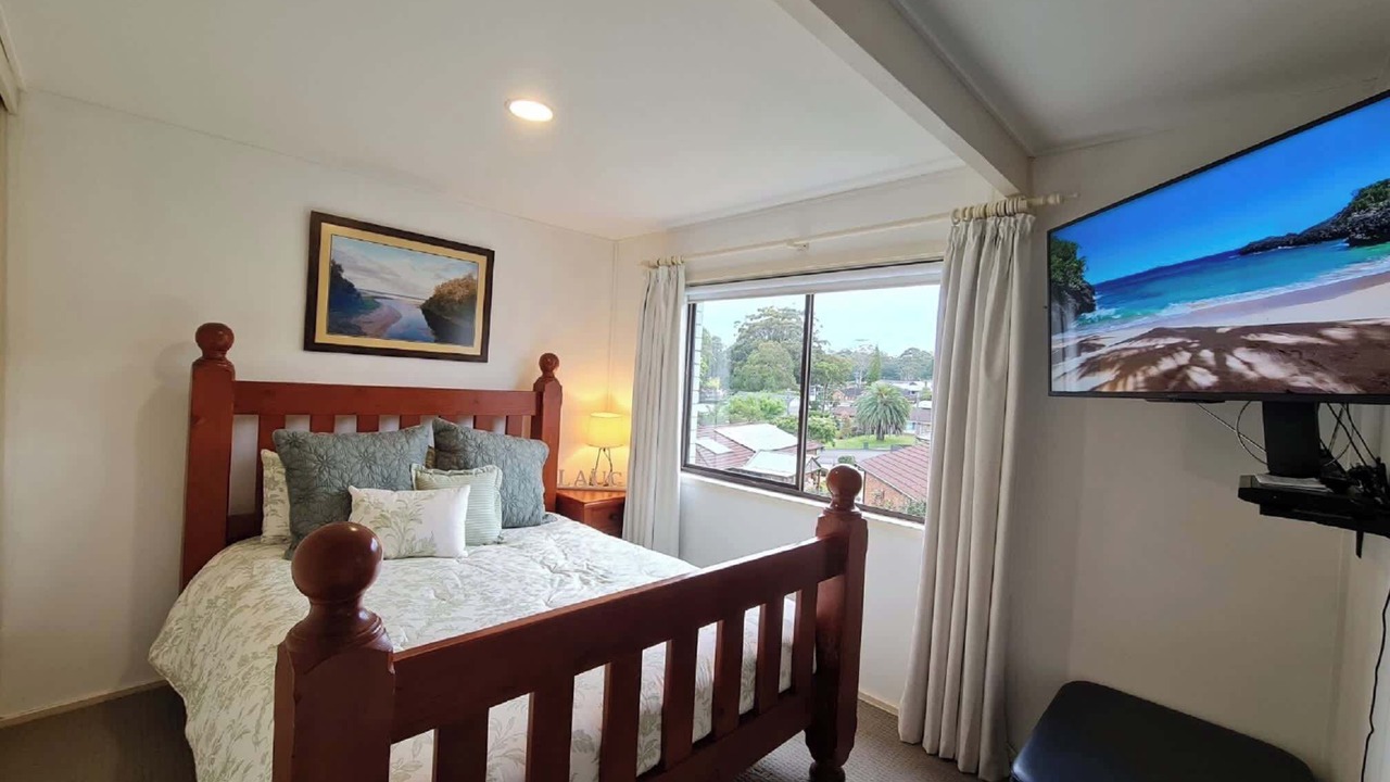 Photo of Bedroom in Mollymook Beach