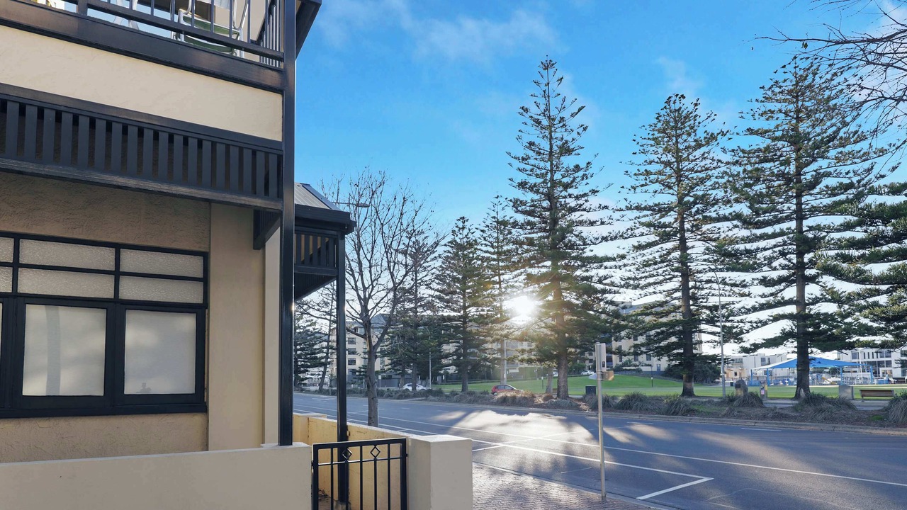 Photo of Outdoor in Glenelg