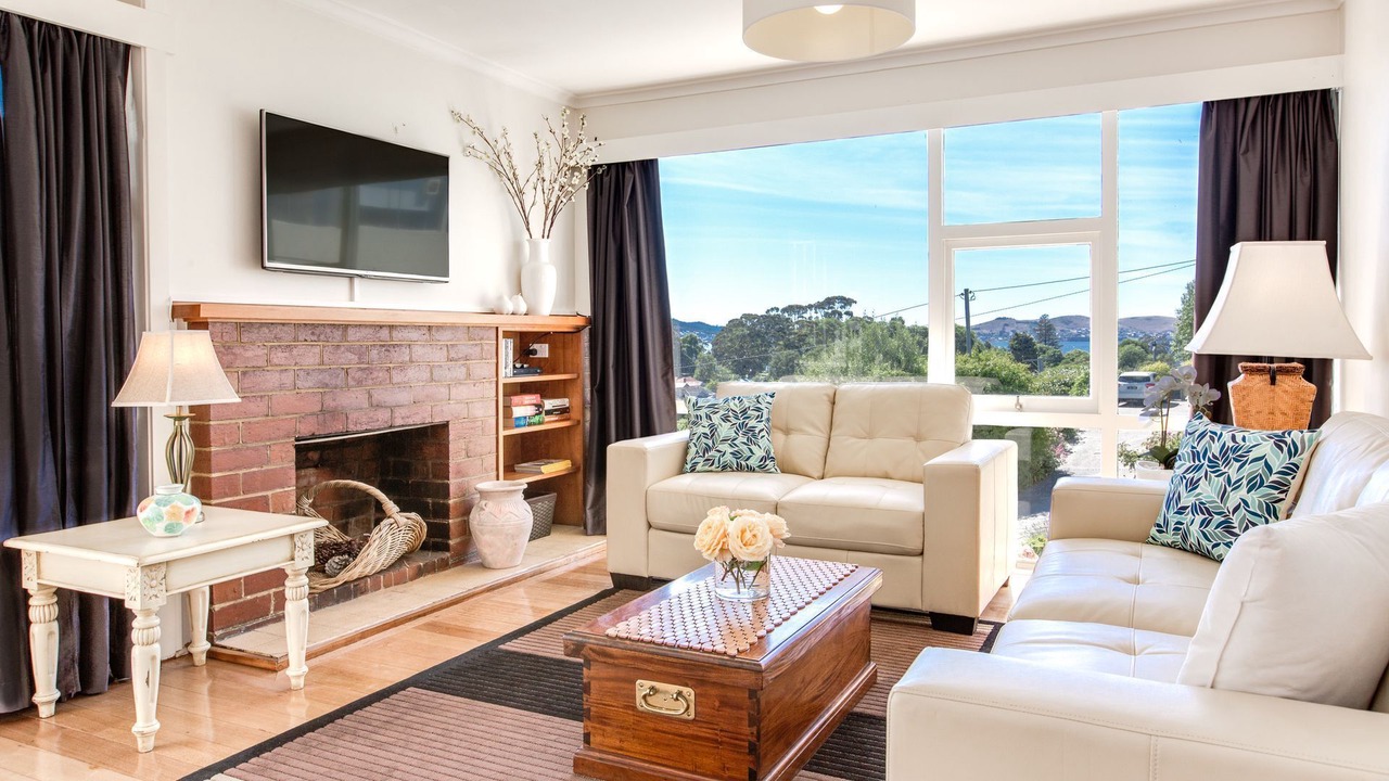 Photo of Livingroom in Sandy Bay