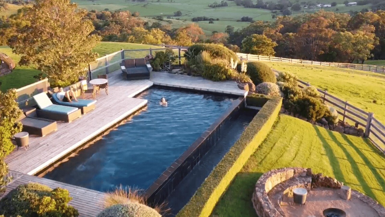 Photo of Outdoor in Foxground