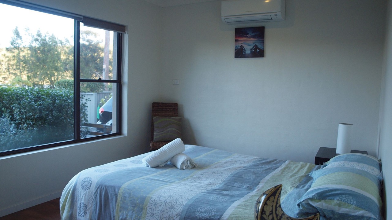 Photo of Bedroom in Tarbuck Bay