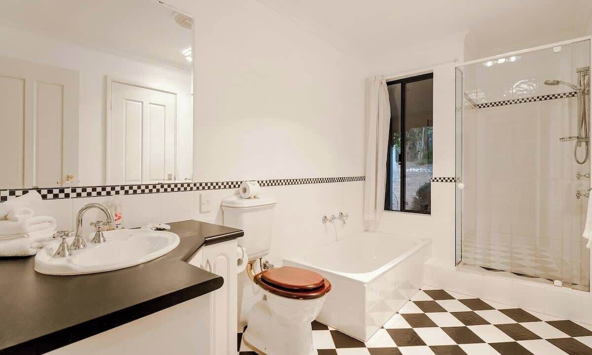 Photo of Bathroom in Yallingup