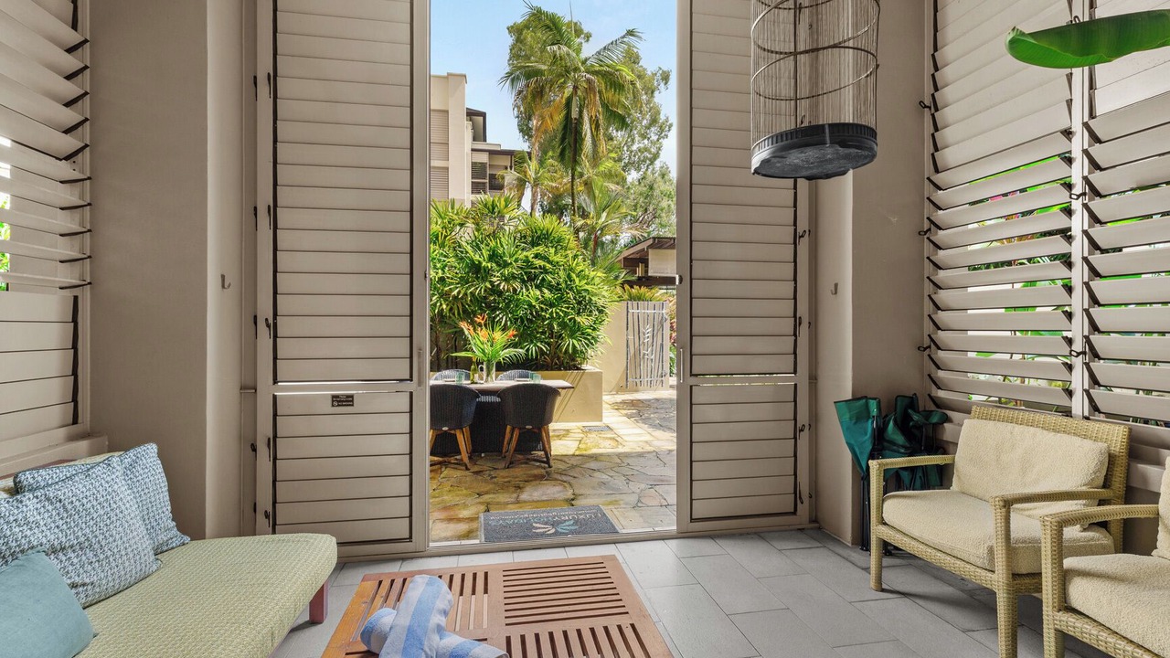 Photo of Livingroom in Palm Cove