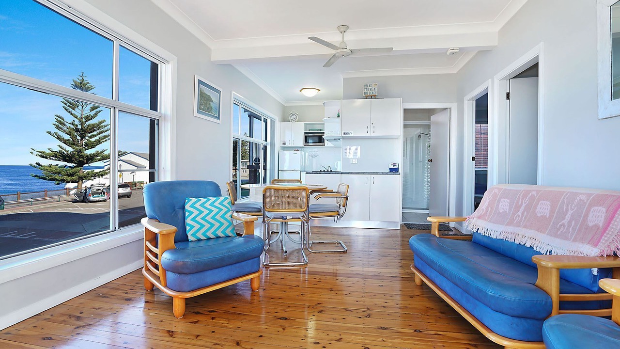 Photo of Livingroom in The Entrance