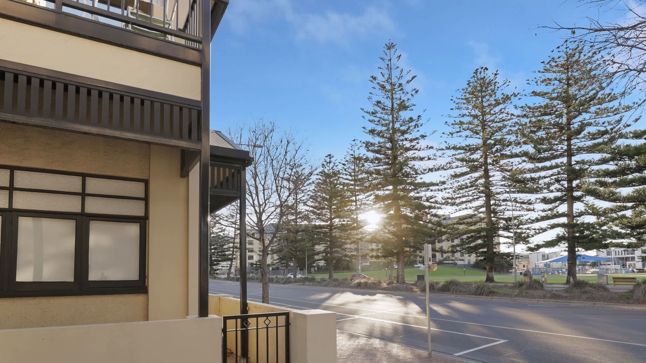 Photo of Outdoor in Glenelg