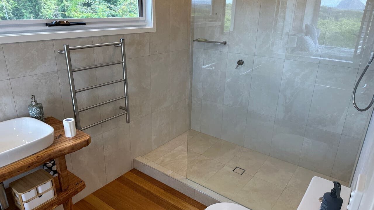 Photo of Bathroom in Peachester