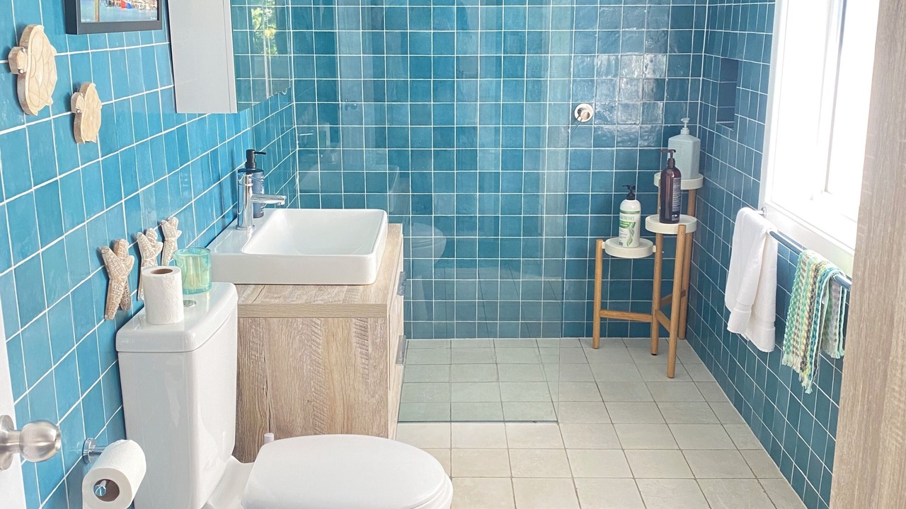 Photo of Bathroom in Lake Heights