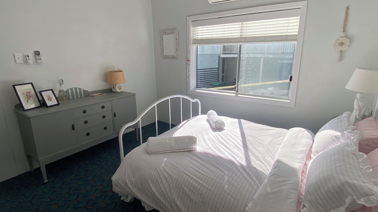Photo of Bedroom in Lake Heights