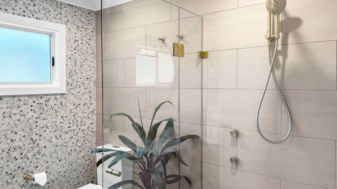 Photo of Bathroom in Broke