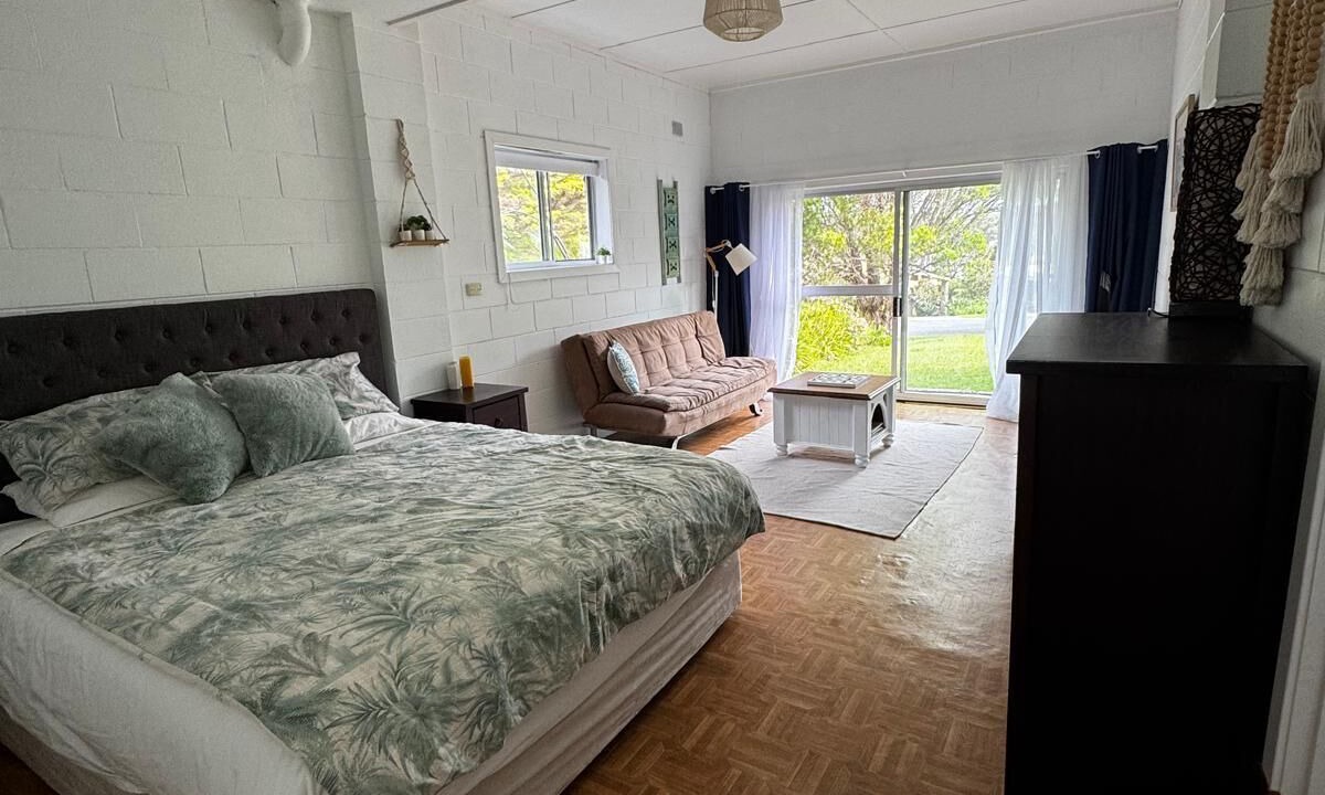Photo of Bedroom in Denhams Beach