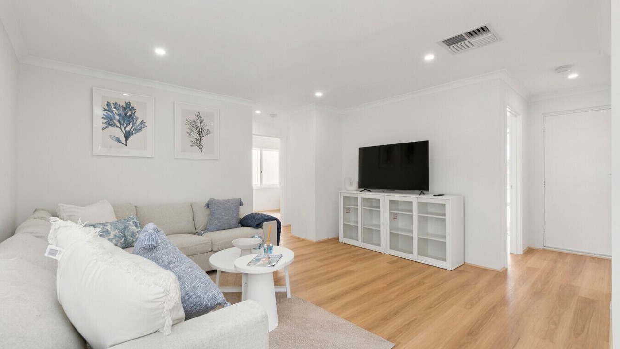 Photo of Livingroom in Connolly