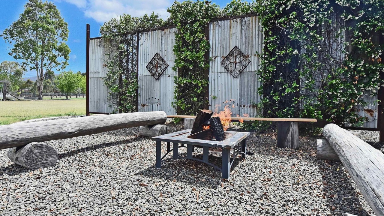Photo of Outdoor in Broke