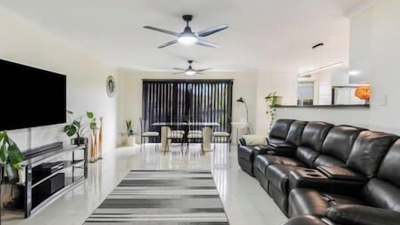 Photo of Livingroom in Banksia Beach
