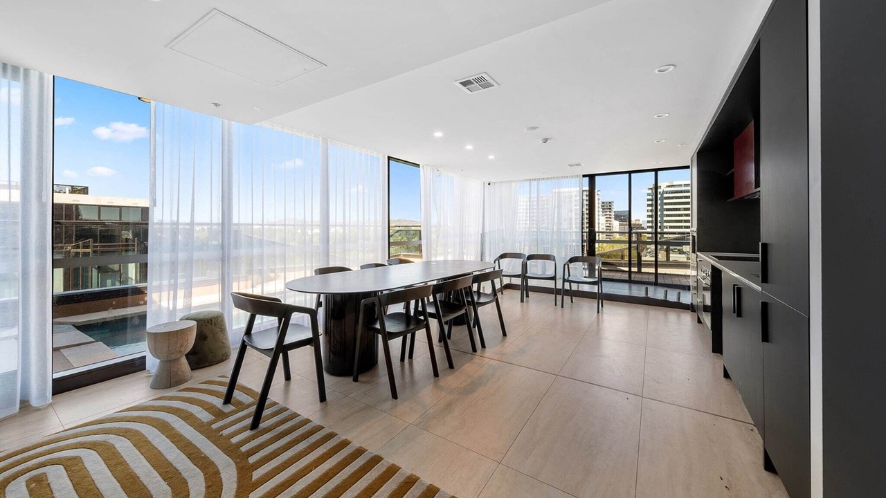 Photo of Livingroom in Reid