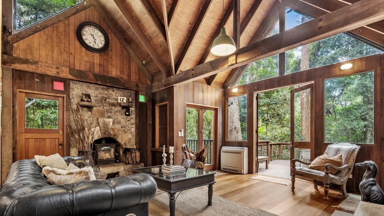Photo of Livingroom in Springbrook
