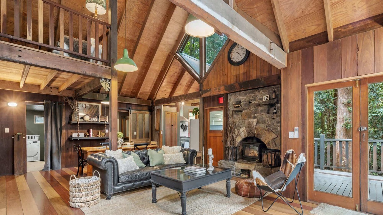 Photo of Livingroom in Springbrook