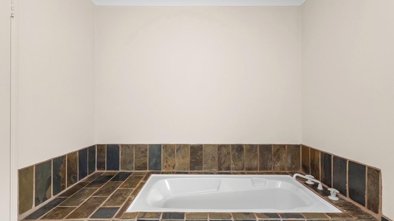 Photo of Bathroom in Bayswater