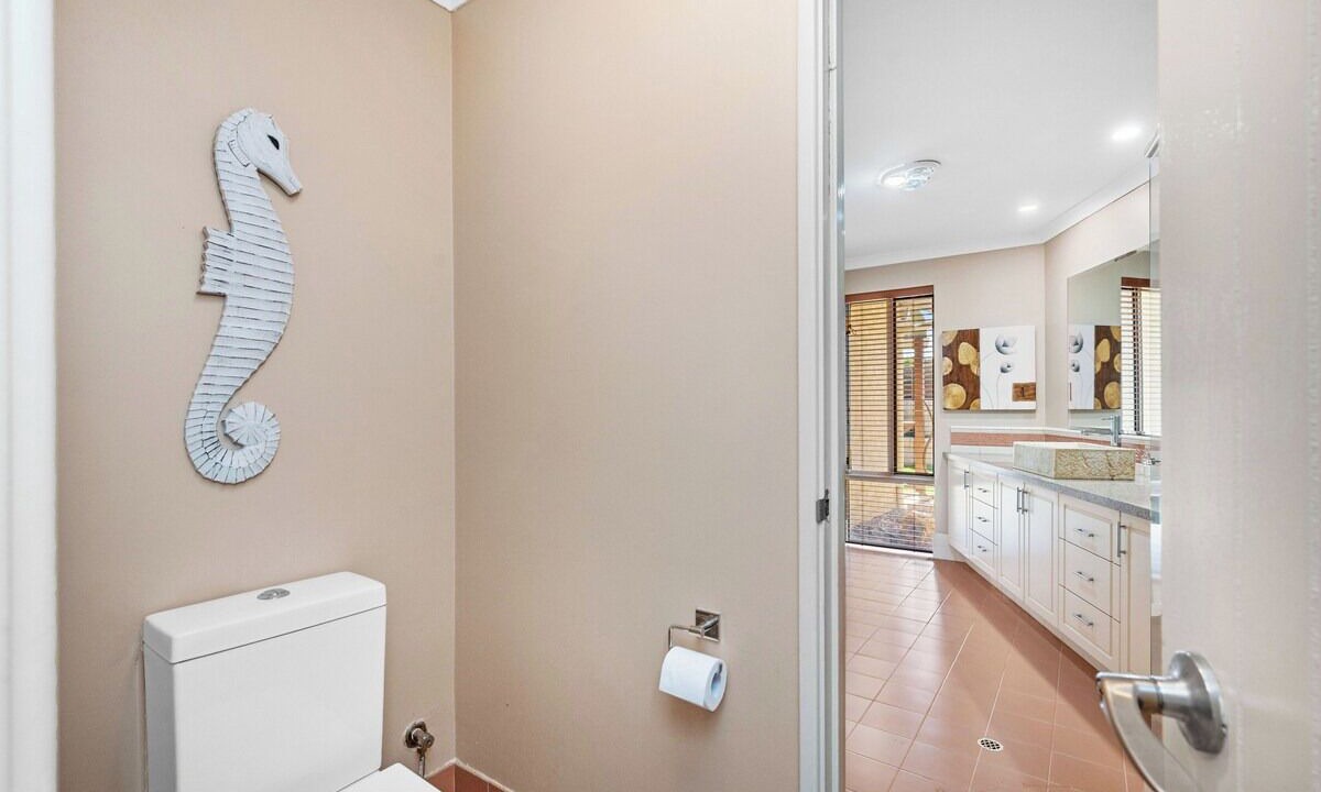 Photo of Bathroom in Ocean Reef
