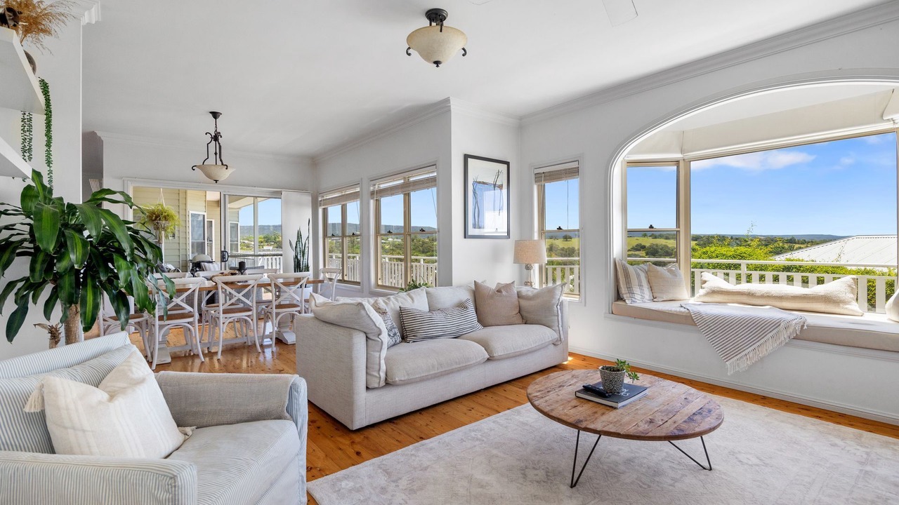 Photo of Livingroom in Milton