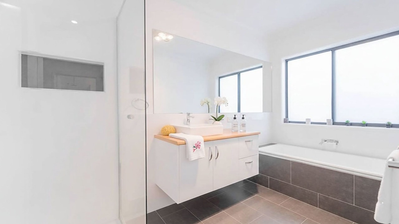 Photo of Bathroom in Maiden Gully