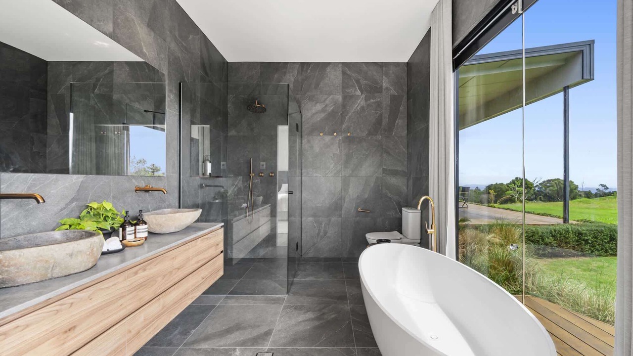 Photo of Bathroom in Springbrook