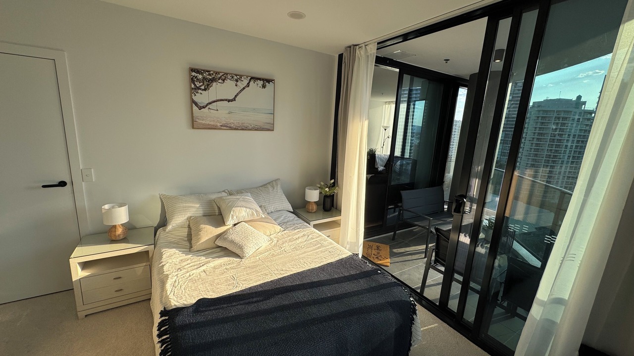 Photo of Bedroom in Main Beach