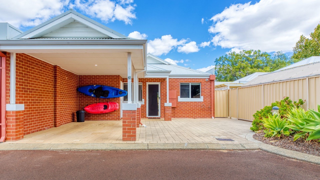 Photo of Outdoor in Broadwater