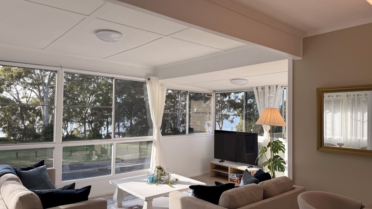 Photo of Livingroom in Deception Bay