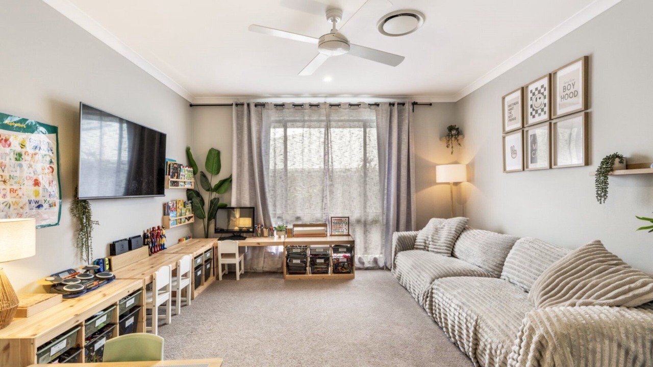Photo of Livingroom in Banksia Beach