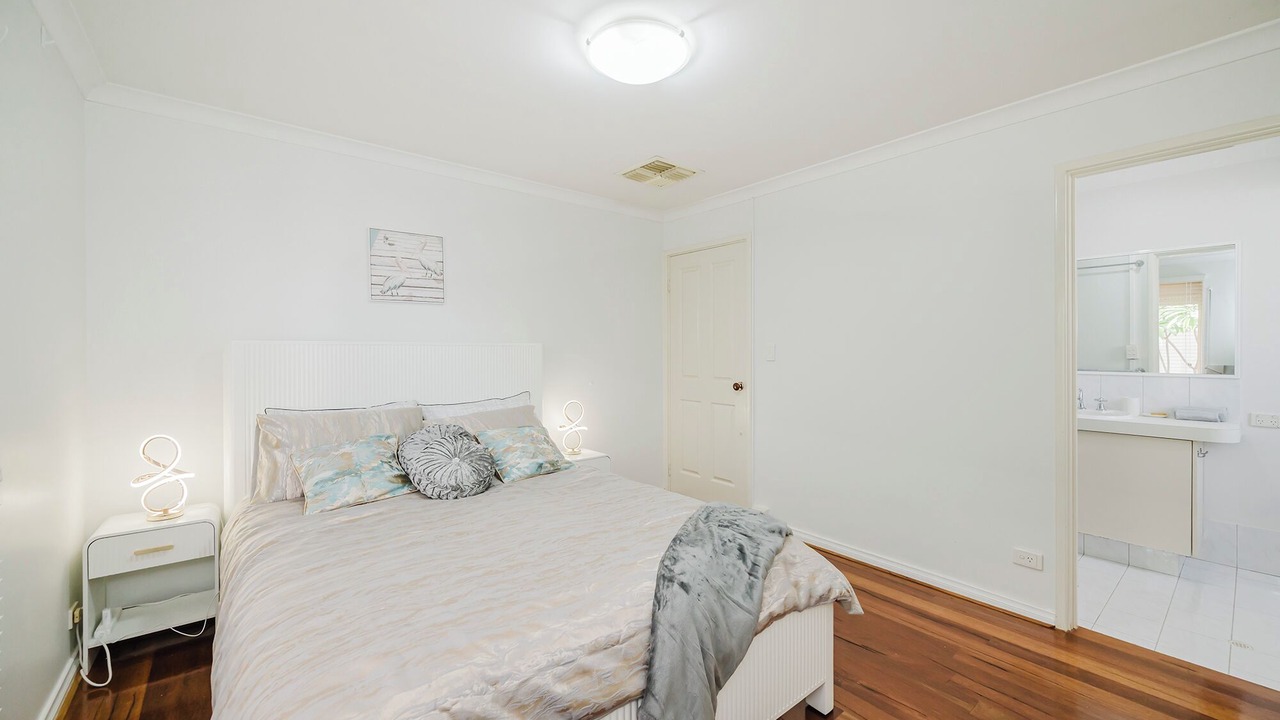 Photo of Bedroom in Shelley