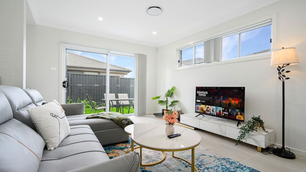 Photo of Livingroom in Denham Court