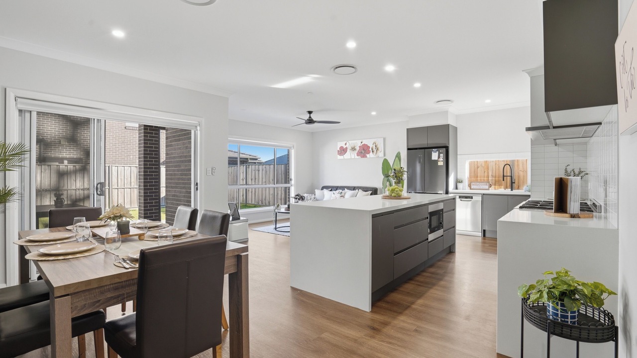 Photo of Kitchen in Gledswood Hills