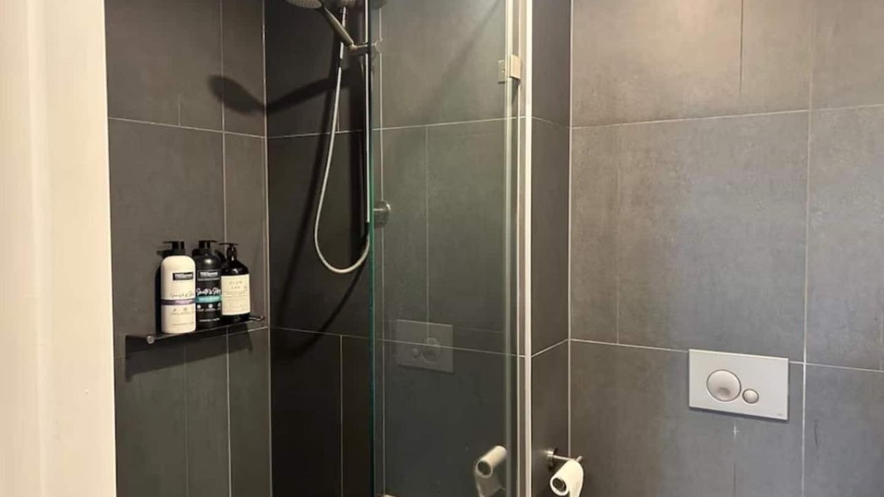 Photo of Bathroom in Reid