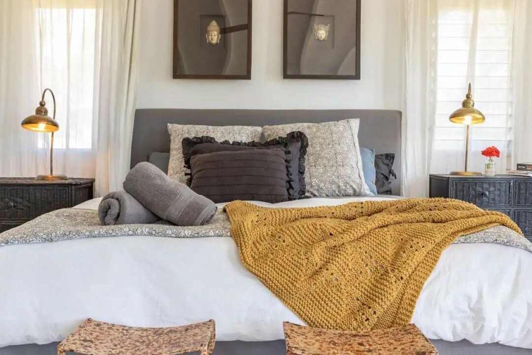 Photo of Bedroom in Shallow Bay