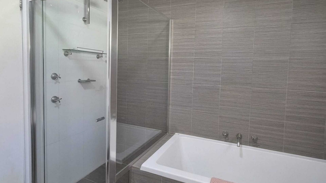 Photo of Bathroom in Botany