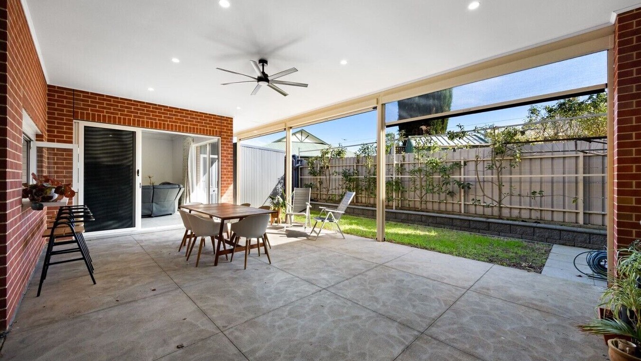 Photo of Outdoor in Brompton