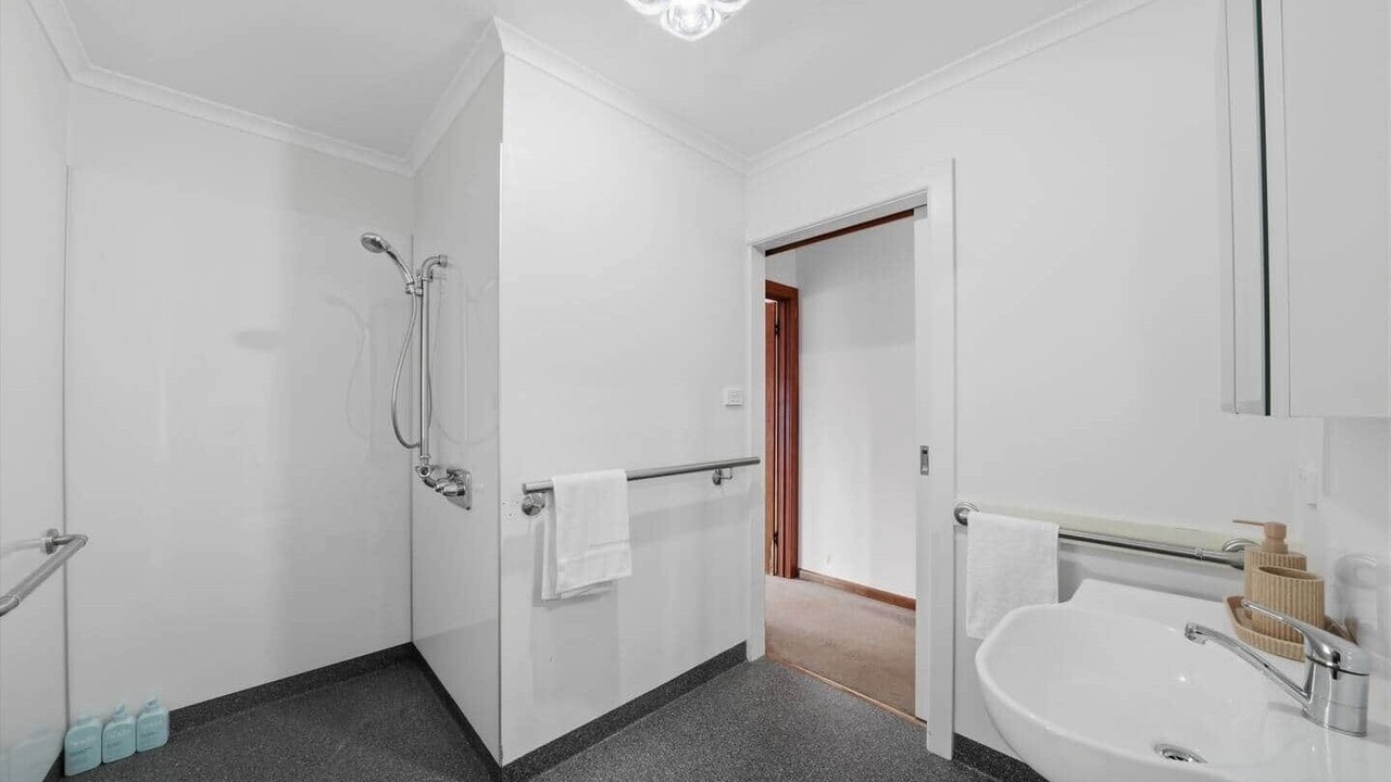 Photo of Bathroom in Warrane