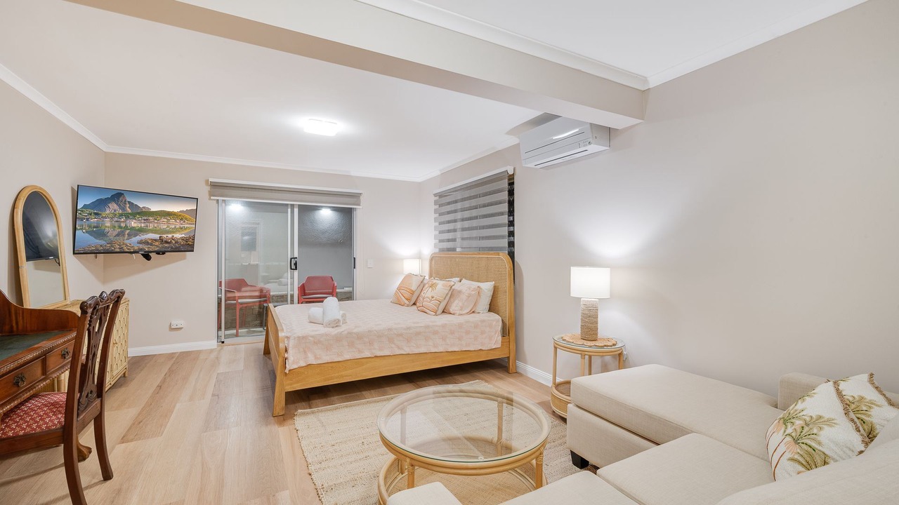 Photo of Bedroom in Moffat Beach